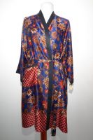 Kimono Bali blau mit floralen Mustern, Morgenmantel aus Baumwollsatin mit Seidenanteil
