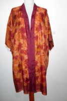 Kurzer Morgenmantel Seide weinrot-terra, Kimonojacke Vintage aus Sariseide weinrot-terra