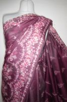 Seidensari mauve mit Blumenprint, Vintage Sari aus reiner Seide, indischer Seidensari