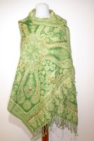 Wollschal boiled wool bestickt moosgrün