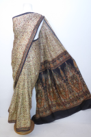 Seidensari creme-schwarz mit Paisleymuster